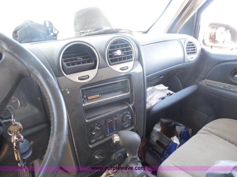 image for item I1283 2005 GMC Envoy SLE SUV