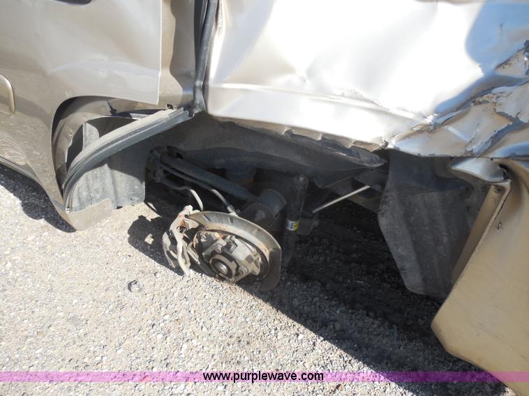 image for item I1283 2005 GMC Envoy SLE SUV