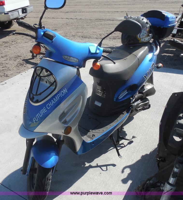 image for item I1284 2013 Taotao VIP 50 moped
