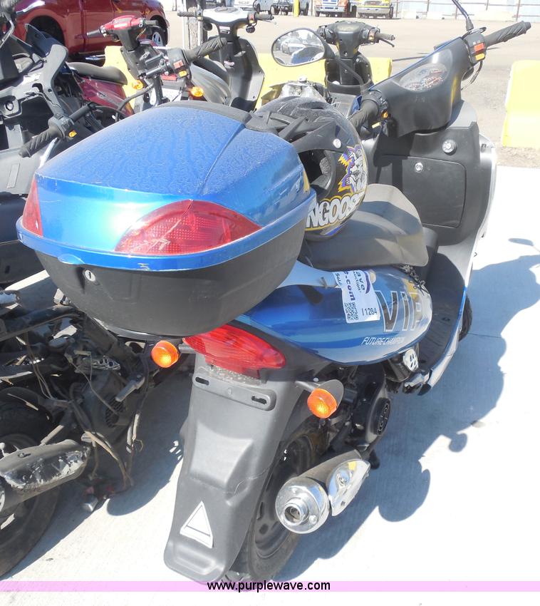 image for item I1284 2013 Taotao VIP 50 moped