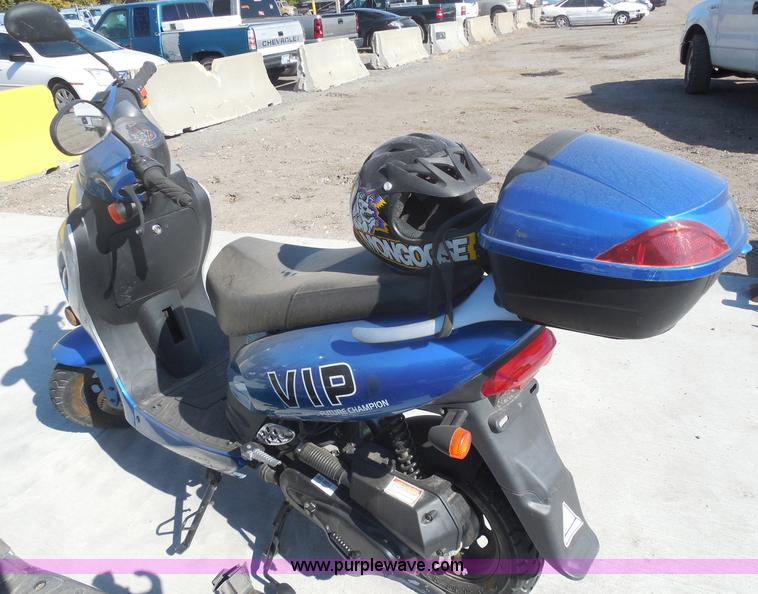image for item I1284 2013 Taotao VIP 50 moped