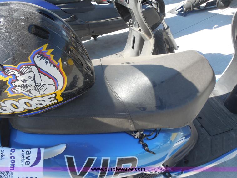 image for item I1284 2013 Taotao VIP 50 moped