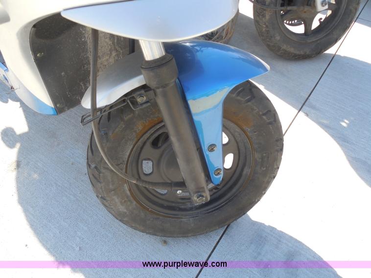 image for item I1284 2013 Taotao VIP 50 moped