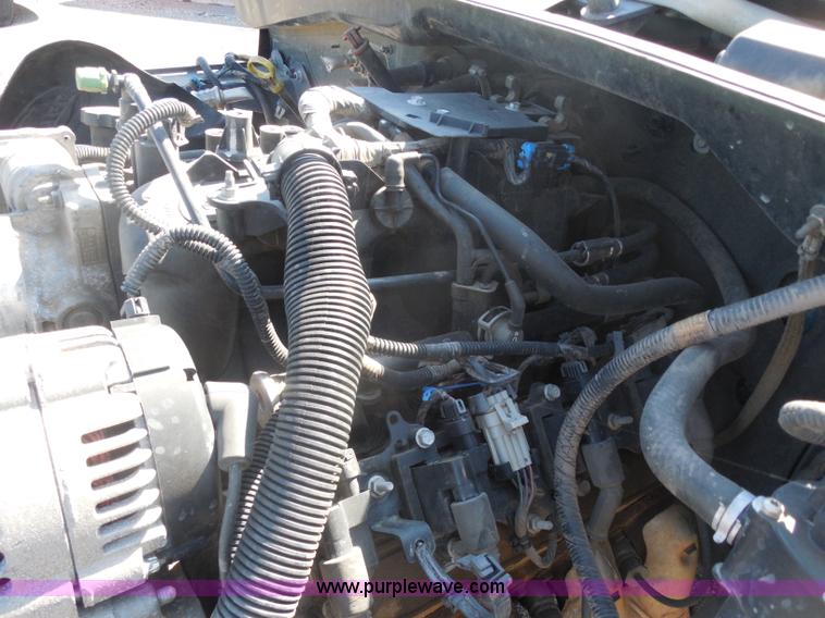 image for item I1285 2003 Chevrolet Silverado 1500 pickup truck