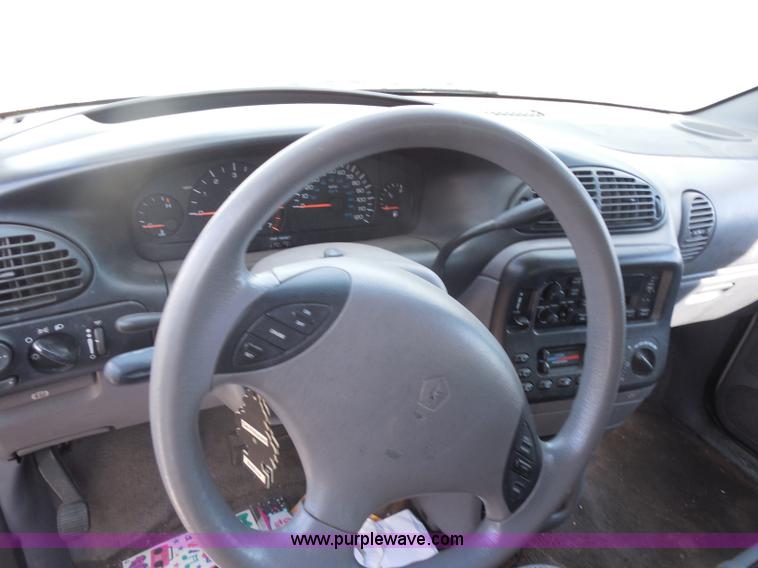 image for item I1286 1997 Plymouth Grand Voyager SE van
