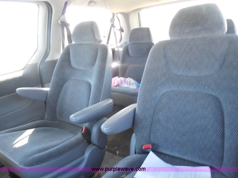 image for item I1286 1997 Plymouth Grand Voyager SE van