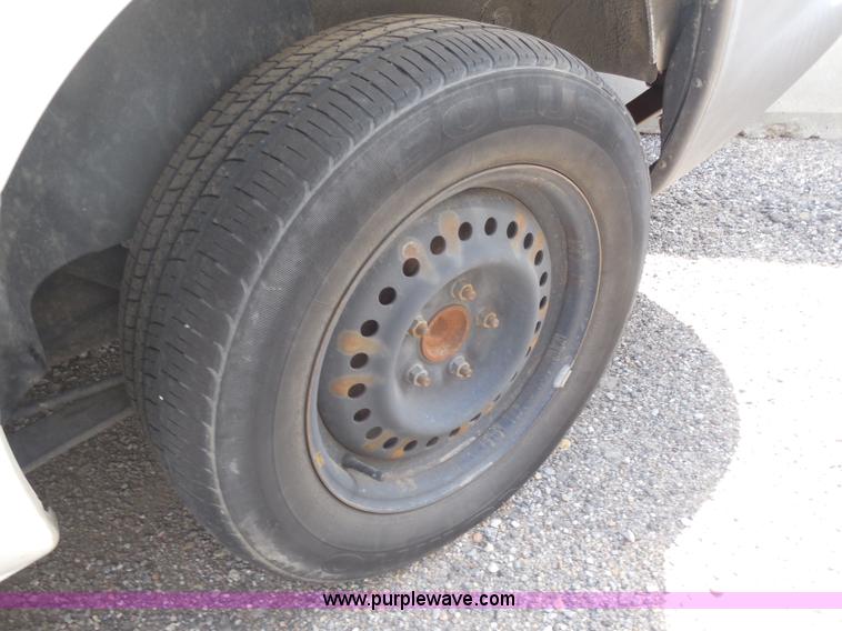 image for item I1286 1997 Plymouth Grand Voyager SE van