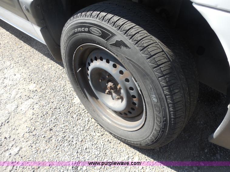 image for item I1286 1997 Plymouth Grand Voyager SE van