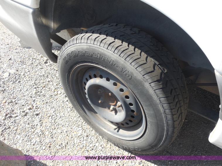 image for item I1286 1997 Plymouth Grand Voyager SE van