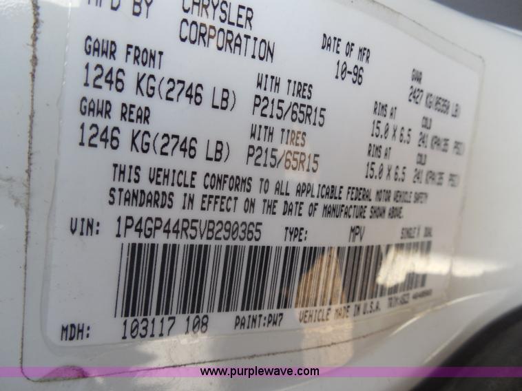 image for item I1286 1997 Plymouth Grand Voyager SE van