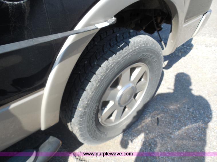 image for item I1287 2007 Ford F150 XL SuperCrew pickup truck