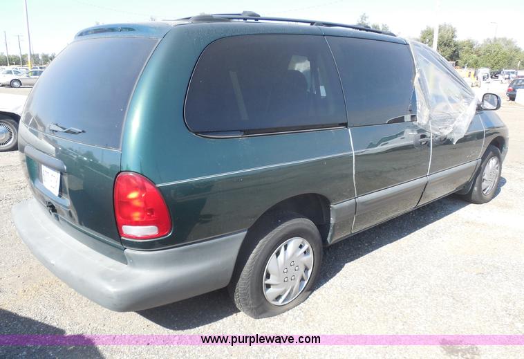 image for item I1288 1997 Plymouth Grand Voyager SE van