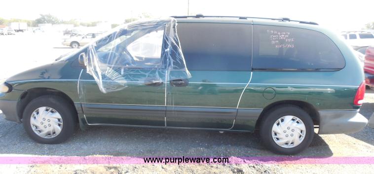 image for item I1288 1997 Plymouth Grand Voyager SE van
