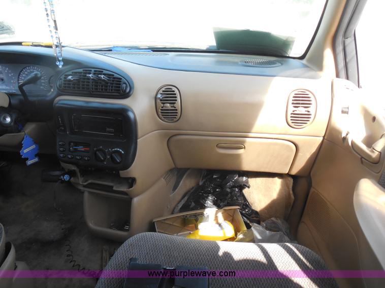 image for item I1288 1997 Plymouth Grand Voyager SE van