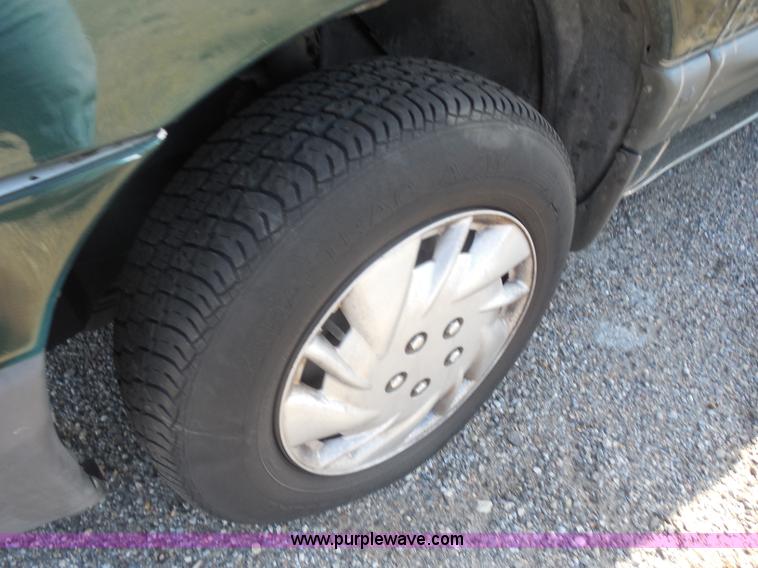 image for item I1288 1997 Plymouth Grand Voyager SE van