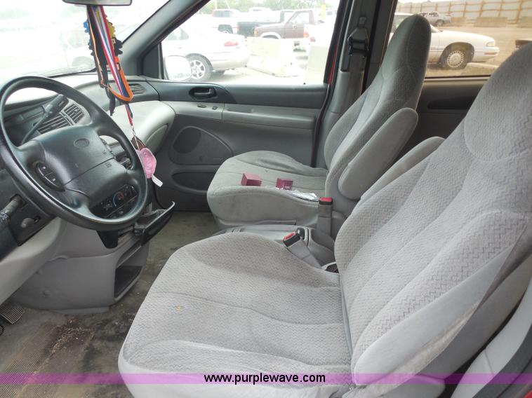 image for item I1290 1998 Ford Windstar van
