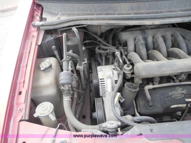 image for item I1290 1998 Ford Windstar van