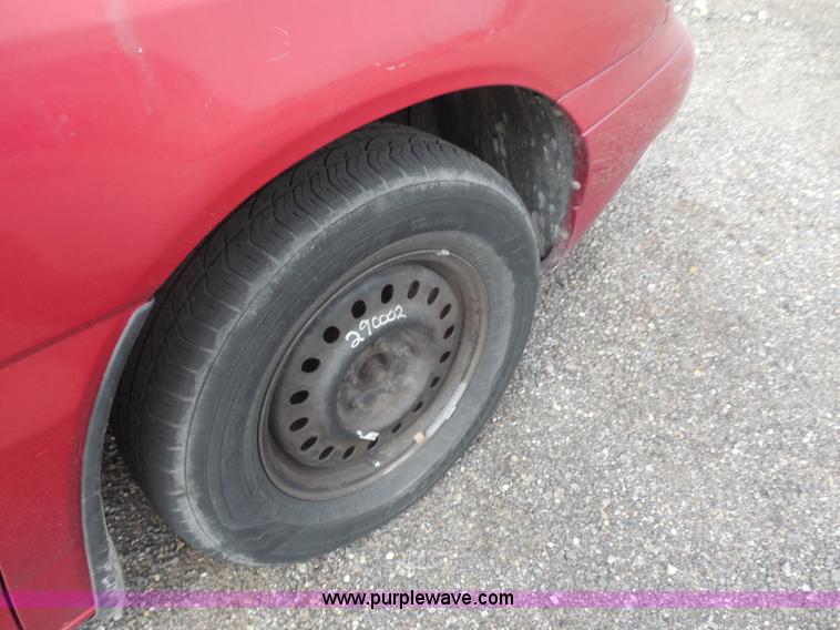 image for item I1290 1998 Ford Windstar van