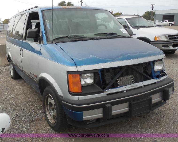 image for item I1291 1994 Chevrolet Astro van