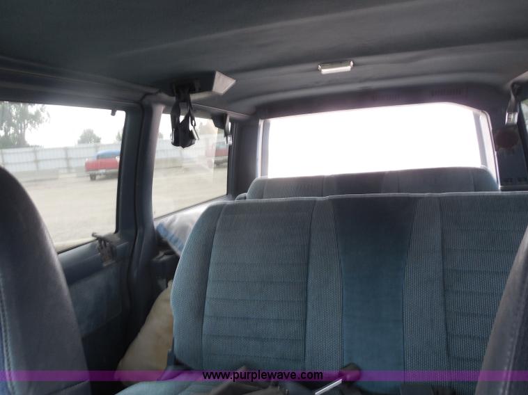 image for item I1291 1994 Chevrolet Astro van