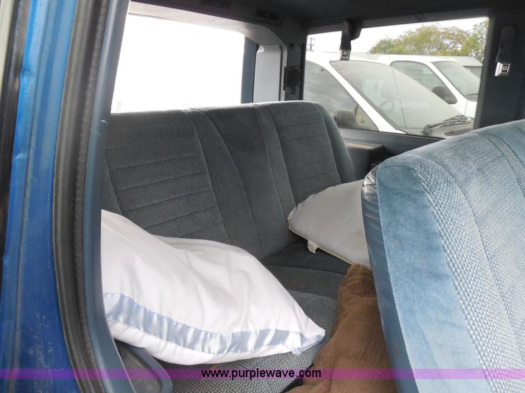 image for item I1291 1994 Chevrolet Astro van