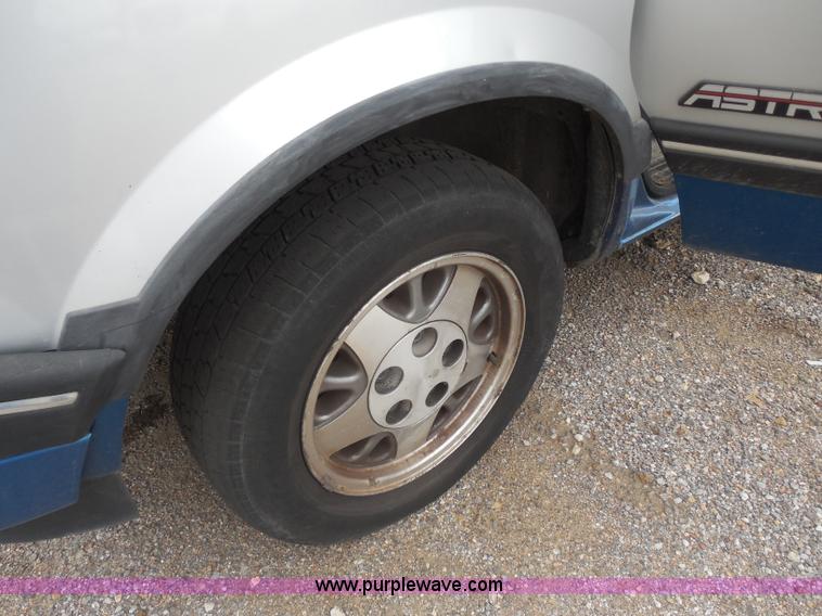 image for item I1291 1994 Chevrolet Astro van