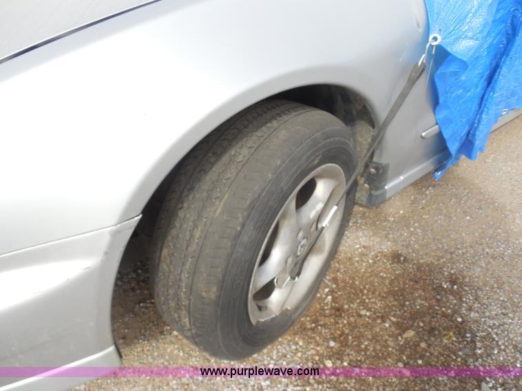 image for item I1295 2001 Mitsubishi Galant ES