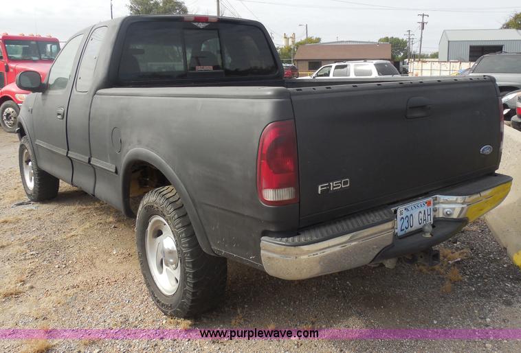 image for item I1296 1996 Ford F150 pickup truck