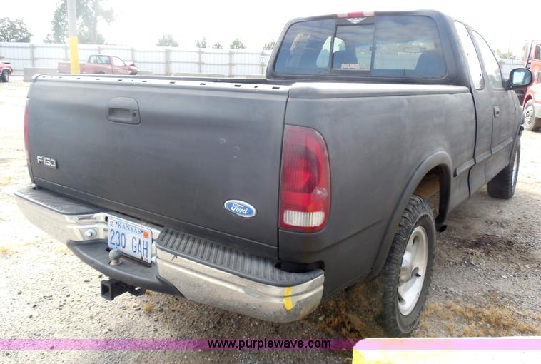 image for item I1296 1996 Ford F150 pickup truck