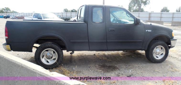 image for item I1296 1996 Ford F150 pickup truck
