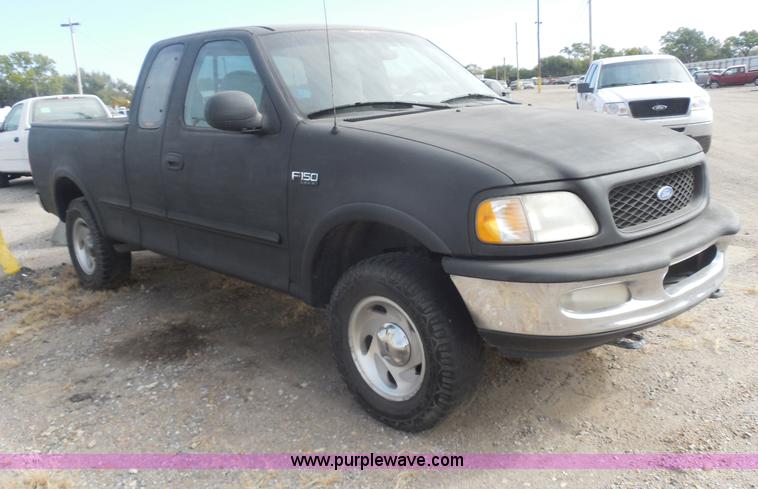 image for item I1296 1996 Ford F150 pickup truck