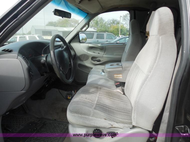 image for item I1296 1996 Ford F150 pickup truck