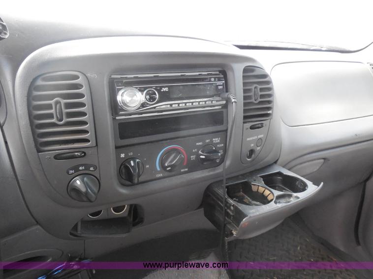 image for item I1296 1996 Ford F150 pickup truck