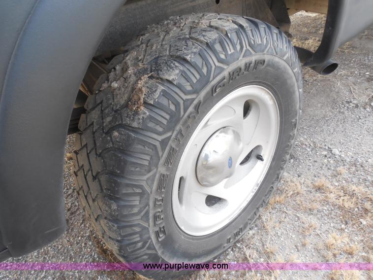 image for item I1296 1996 Ford F150 pickup truck