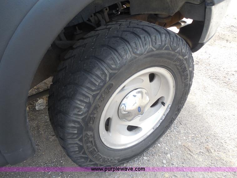 image for item I1296 1996 Ford F150 pickup truck