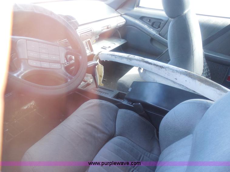 image for item I1297 1993 Pontiac Grand Prix SE