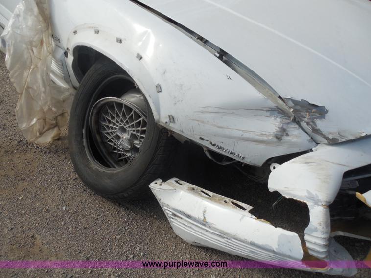 image for item I1297 1993 Pontiac Grand Prix SE