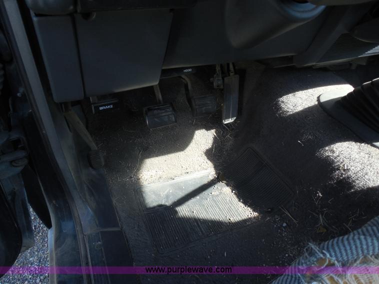 image for item I1299 1993 Dodge Dakota pickup truck