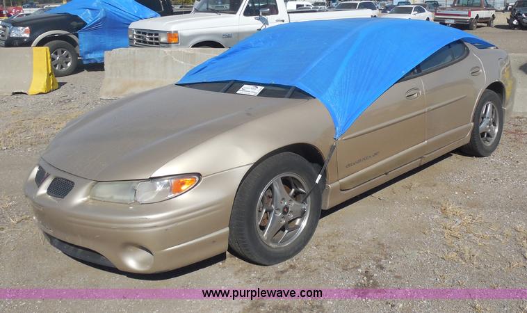 image for item I1300 2002 Pontiac Grand Prix GT