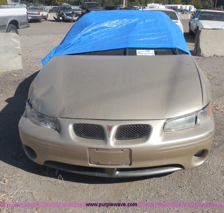 image for item I1300 2002 Pontiac Grand Prix GT