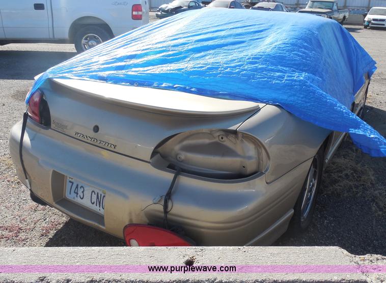 image for item I1300 2002 Pontiac Grand Prix GT
