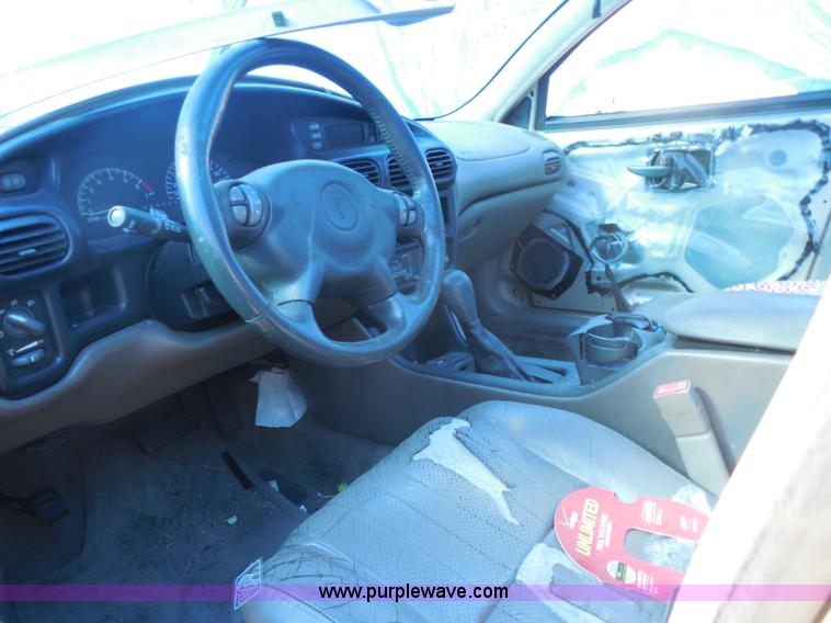 image for item I1300 2002 Pontiac Grand Prix GT