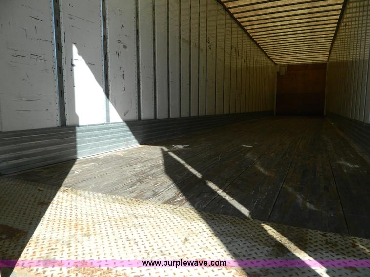 image for item D6040 2007 Utility dry van trailer