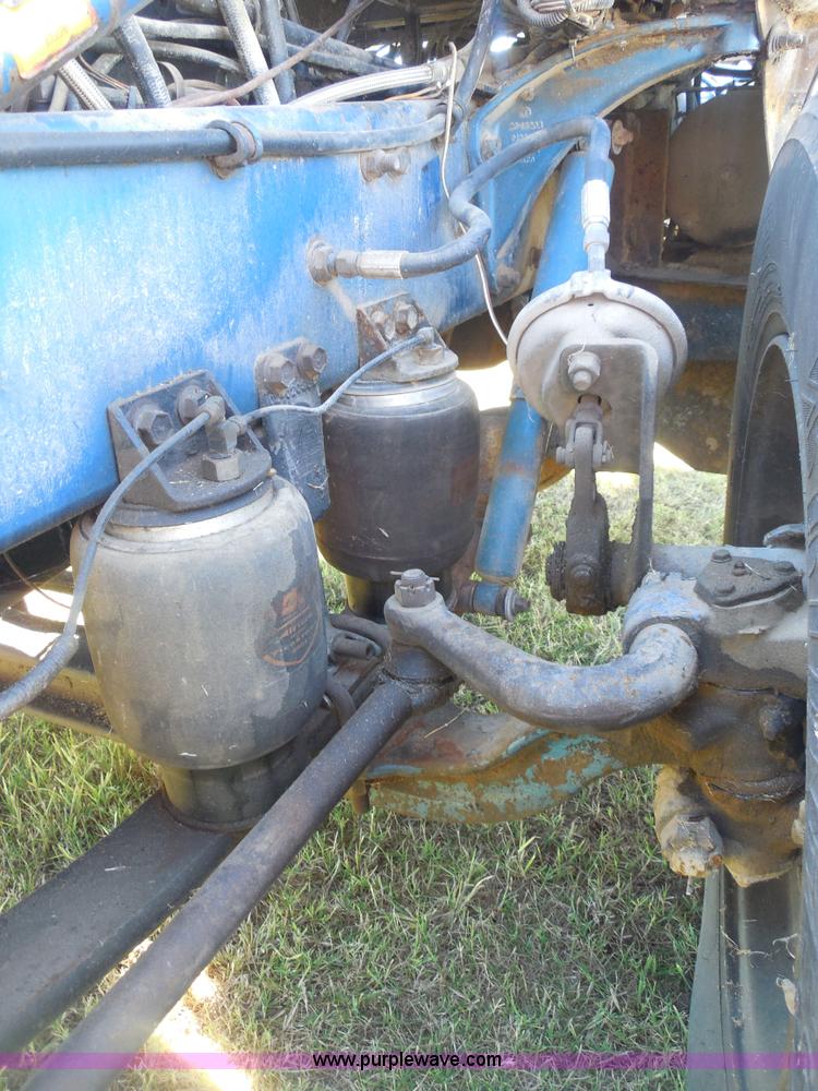 image for item F3241 1988 Peterbilt 377 semi truck