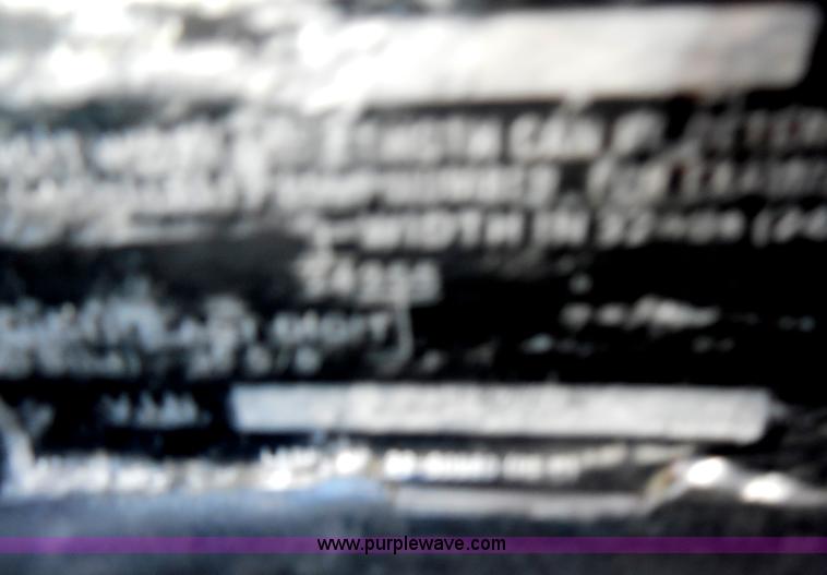 image for item F3241 1988 Peterbilt 377 semi truck