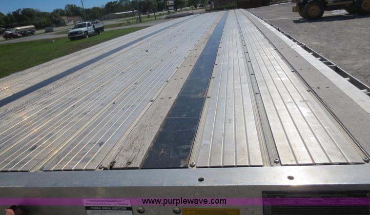 image for item F6687 2011 Transcraft Eagle II flatbed trailer