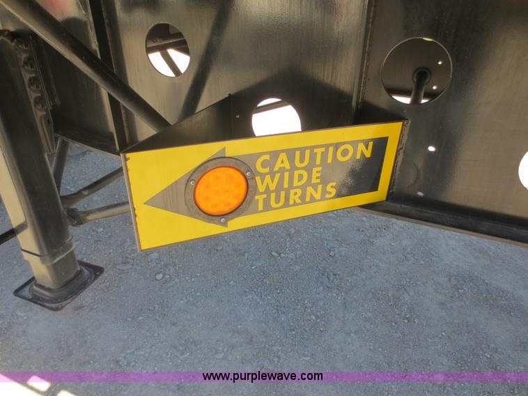 image for item F6687 2011 Transcraft Eagle II flatbed trailer