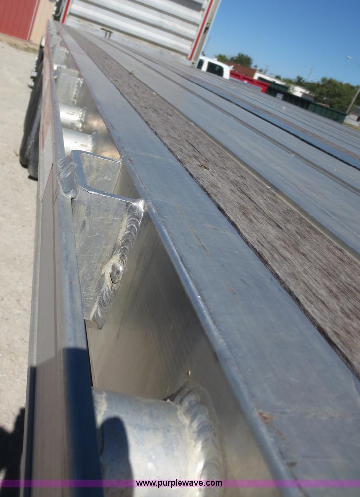 image for item F6687 2011 Transcraft Eagle II flatbed trailer