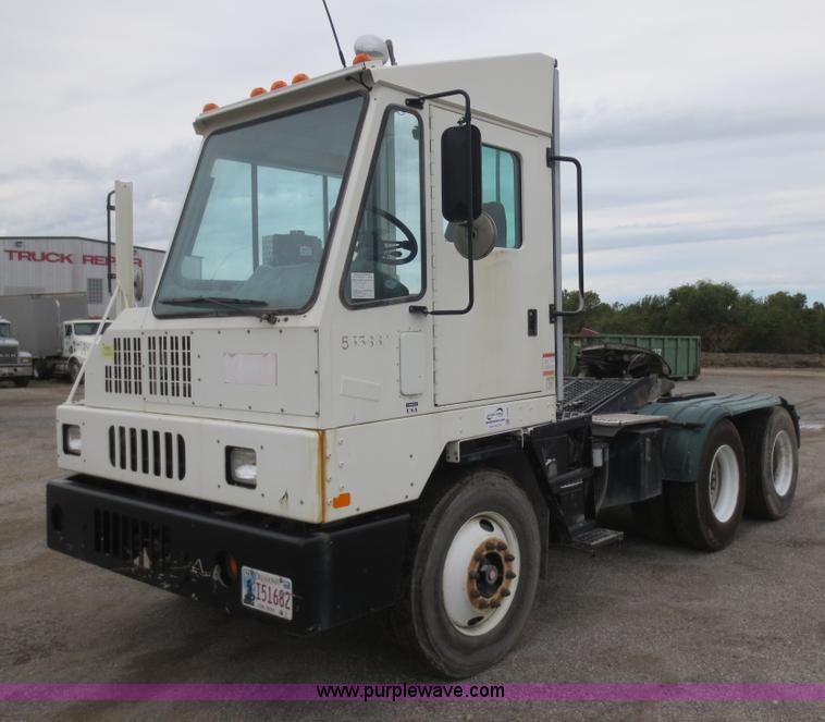 image for item F6707 2008 Ottawa YT Railer terminal tractor