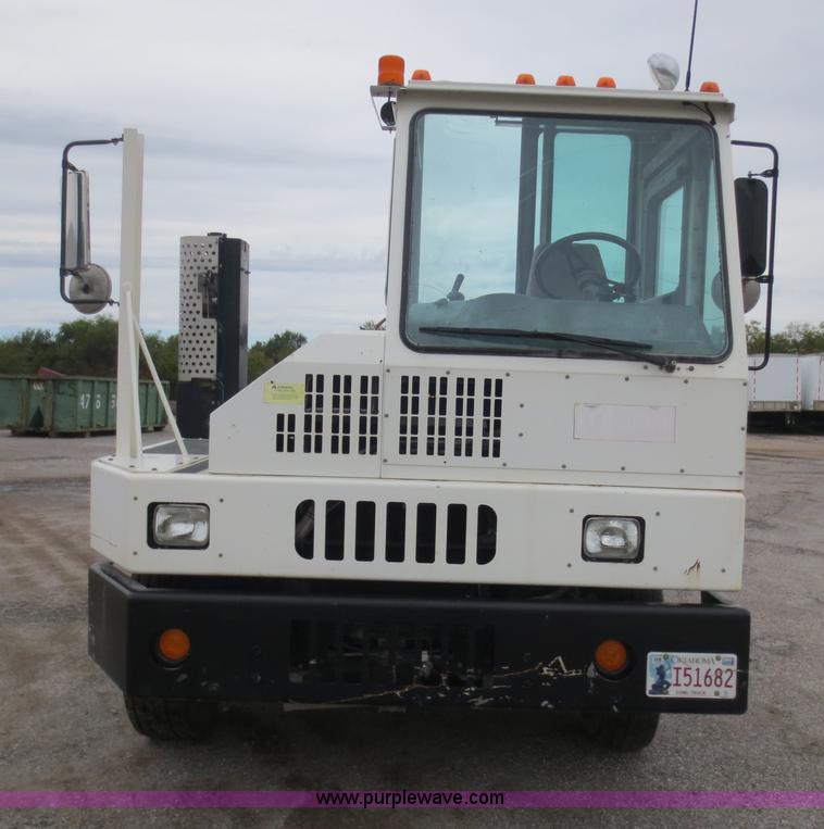 image for item F6707 2008 Ottawa YT Railer terminal tractor